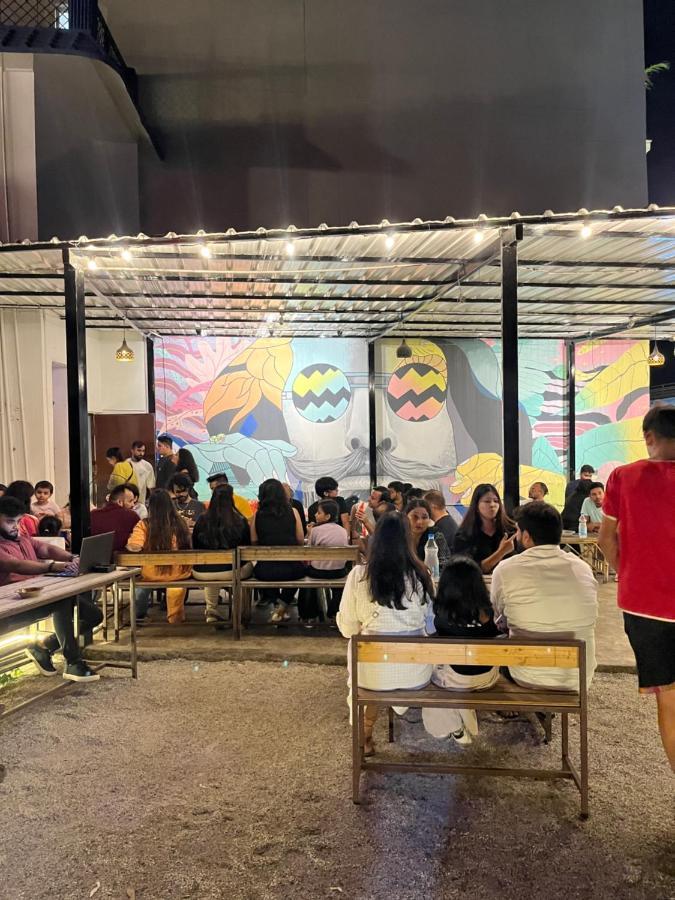 רישיקש Unplan Hostel מראה חיצוני תמונה