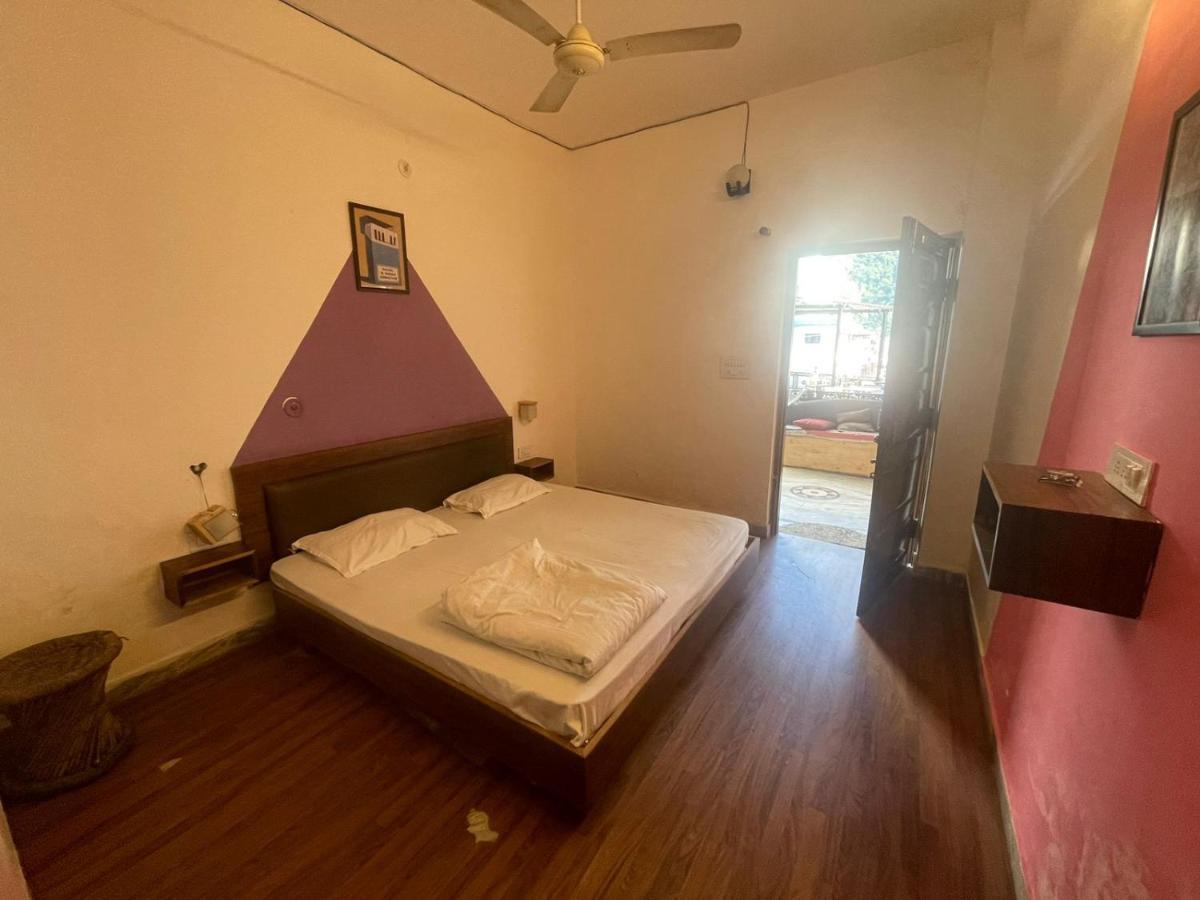 רישיקש Unplan Hostel מראה חיצוני תמונה