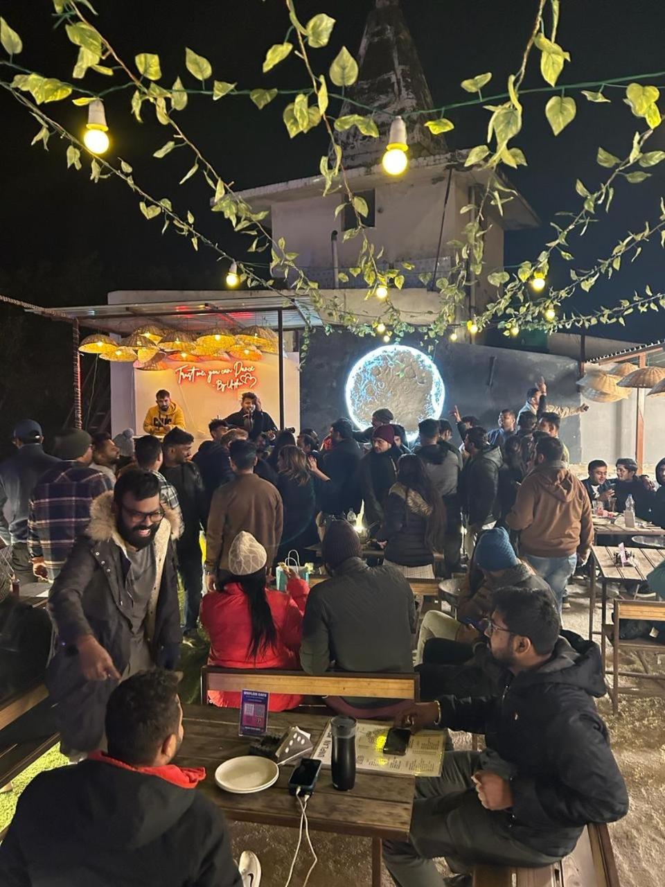 רישיקש Unplan Hostel מראה חיצוני תמונה
